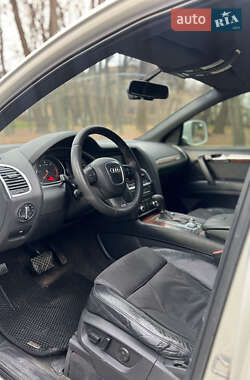 Внедорожник / Кроссовер Audi Q7 2009 в 
