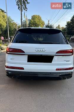 Внедорожник / Кроссовер Audi Q7 2020 в Киеве