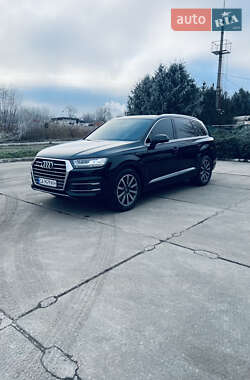 Позашляховик / Кросовер Audi Q7 2015 в Умані