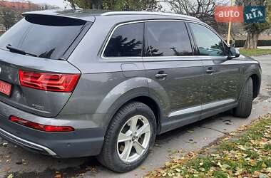 Внедорожник / Кроссовер Audi Q7 2016 в 