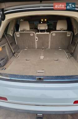 Внедорожник / Кроссовер Audi Q7 2012 в 