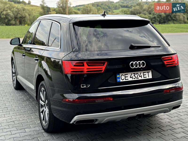 Позашляховик / Кросовер Audi Q7 2019 в Чернівцях
