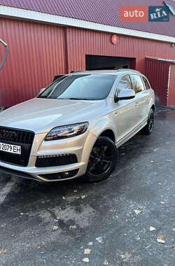 Позашляховик / Кросовер Audi Q7 2011 в Києві