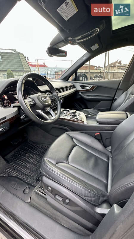 Внедорожник / Кроссовер Audi Q7 2017 в Белой Церкви