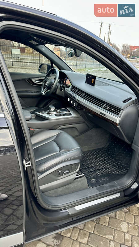 Внедорожник / Кроссовер Audi Q7 2017 в Белой Церкви