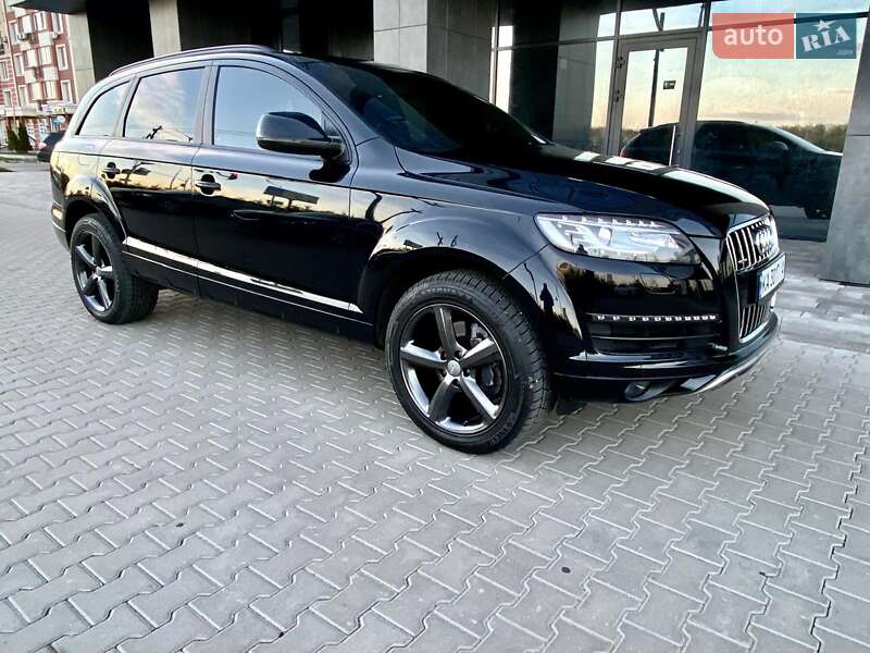 Внедорожник / Кроссовер Audi Q7 2014 в Киеве