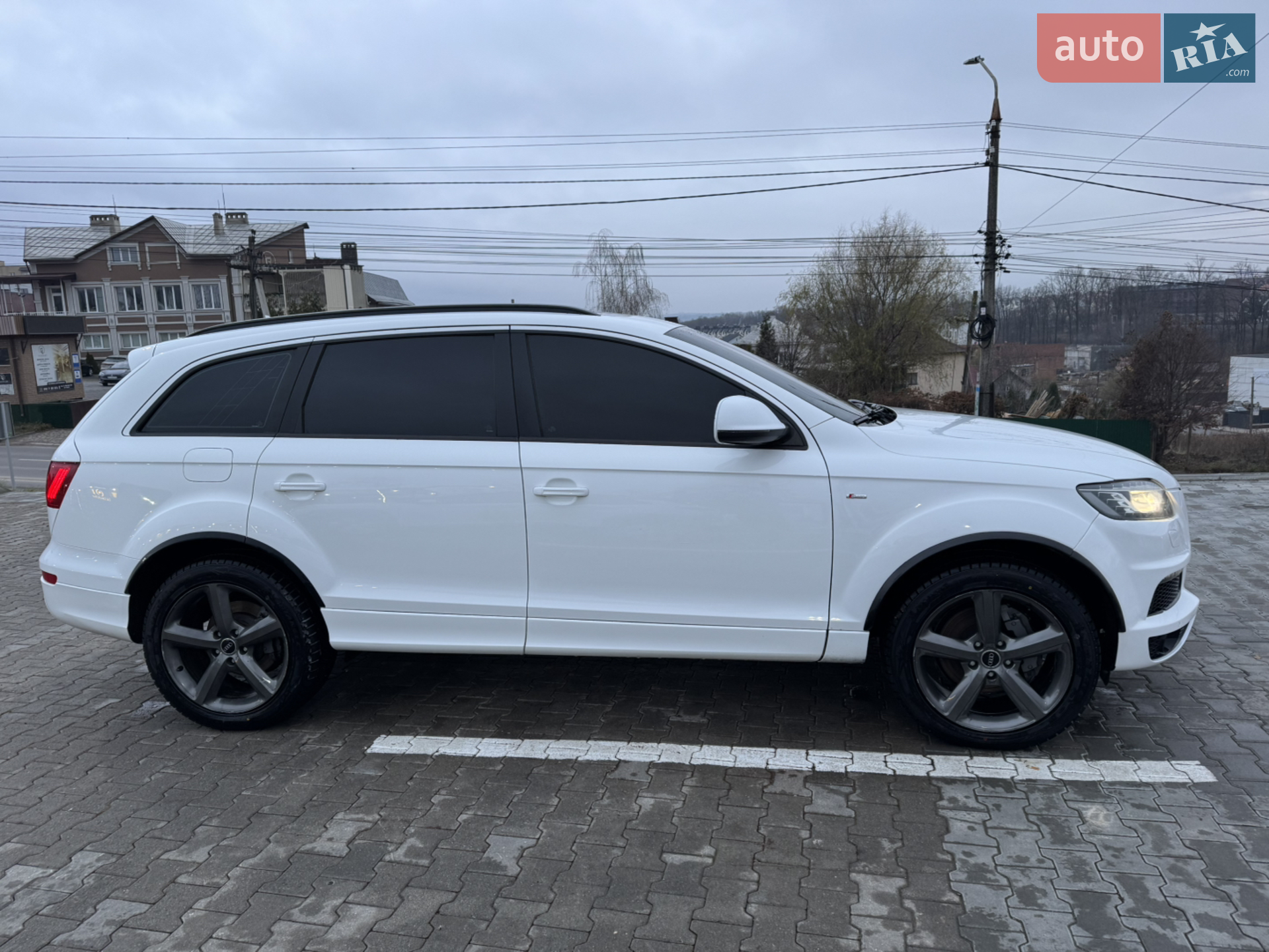 2011 Audi Q7 - мініатюра 2