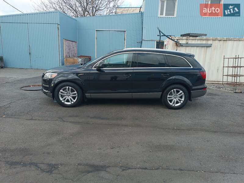 Внедорожник / Кроссовер Audi Q7 2007 в Никополе