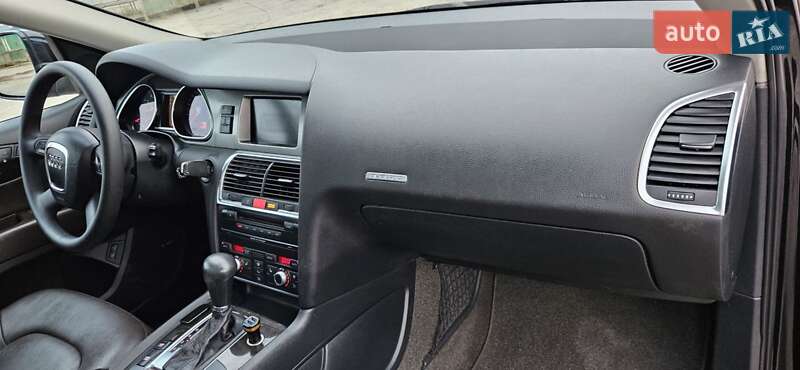 Внедорожник / Кроссовер Audi Q7 2007 в Никополе