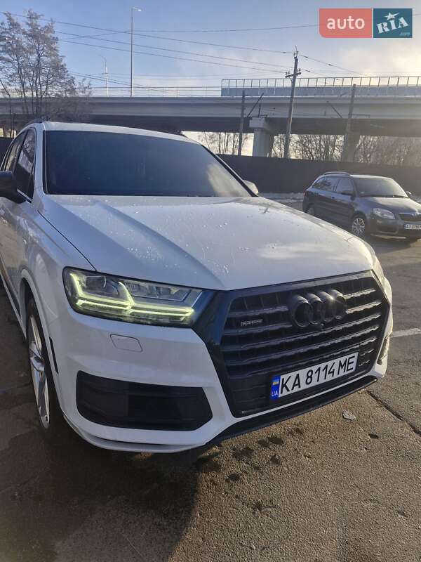 Audi Q7 2016