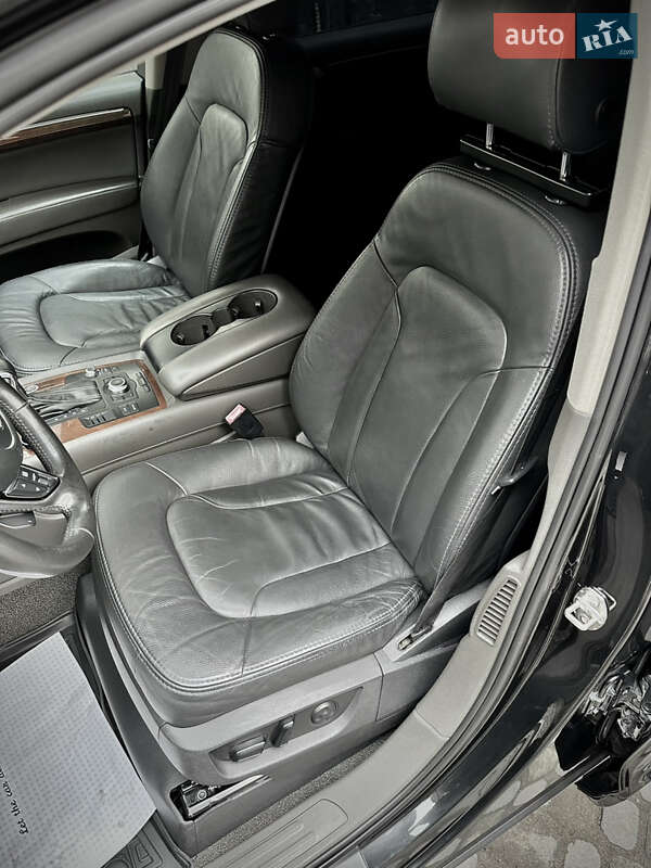 Внедорожник / Кроссовер Audi Q7 2006 в Черновцах