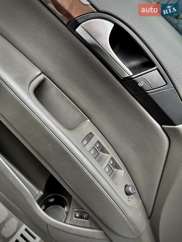 Внедорожник / Кроссовер Audi Q7 2006 в Черновцах