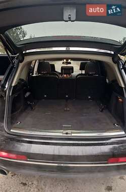 Внедорожник / Кроссовер Audi Q7 2013 в 
