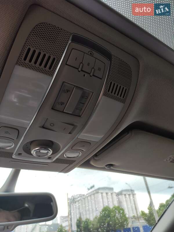 Позашляховик / Кросовер Audi Q7 2013 в Дніпрі