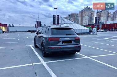 Внедорожник / Кроссовер Audi Q7 2018 в 