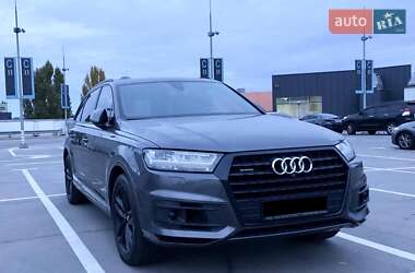 Внедорожник / Кроссовер Audi Q7 2018 в 