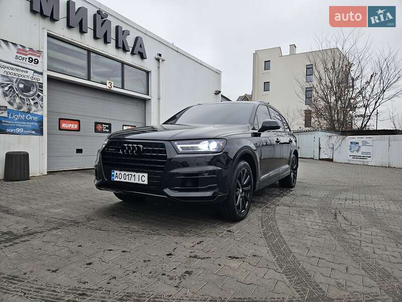 Внедорожник / Кроссовер Audi Q7 2016 в Виннице