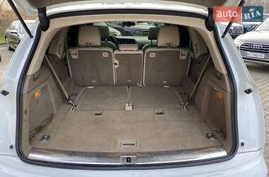 Внедорожник / Кроссовер Audi Q7 2013 в 
