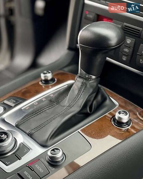 Позашляховик / Кросовер Audi Q7 2011 в Самборі