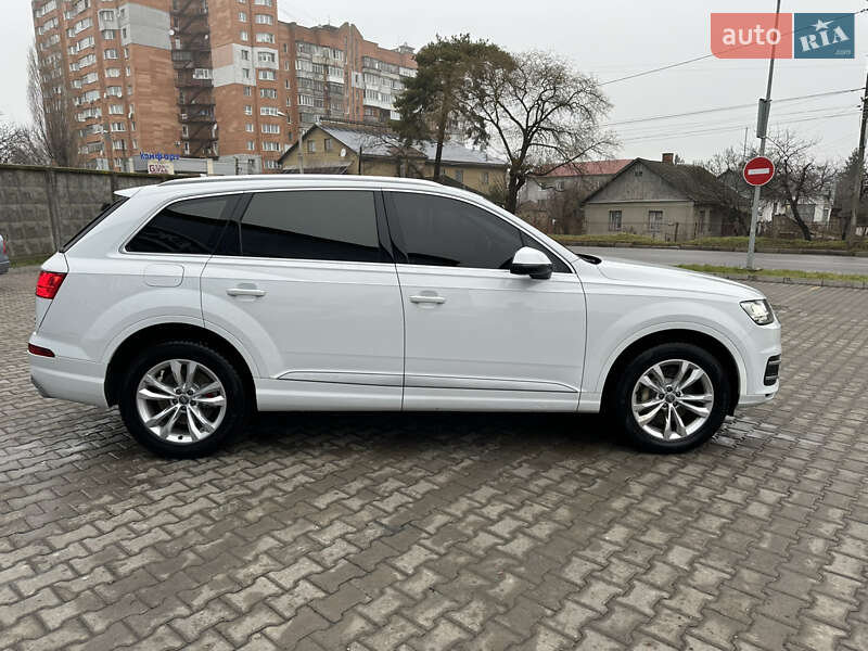 Внедорожник / Кроссовер Audi Q7 2016 в Хмельницком