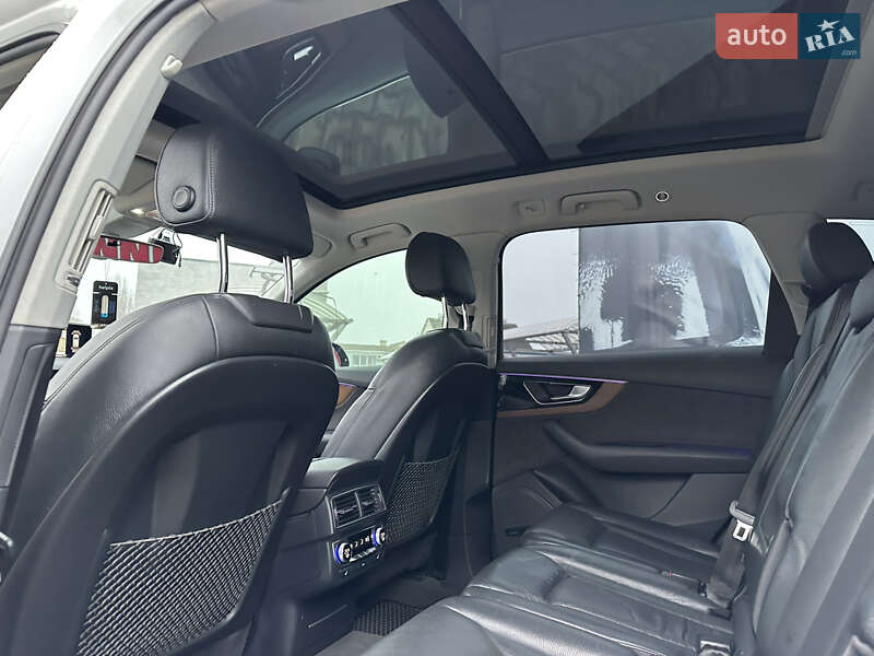 Внедорожник / Кроссовер Audi Q7 2016 в Хмельницком