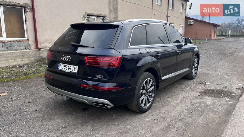 Внедорожник / Кроссовер Audi Q7 2016 в Мукачево