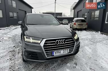 Позашляховик / Кросовер Audi Q7 2017 в Золочеві