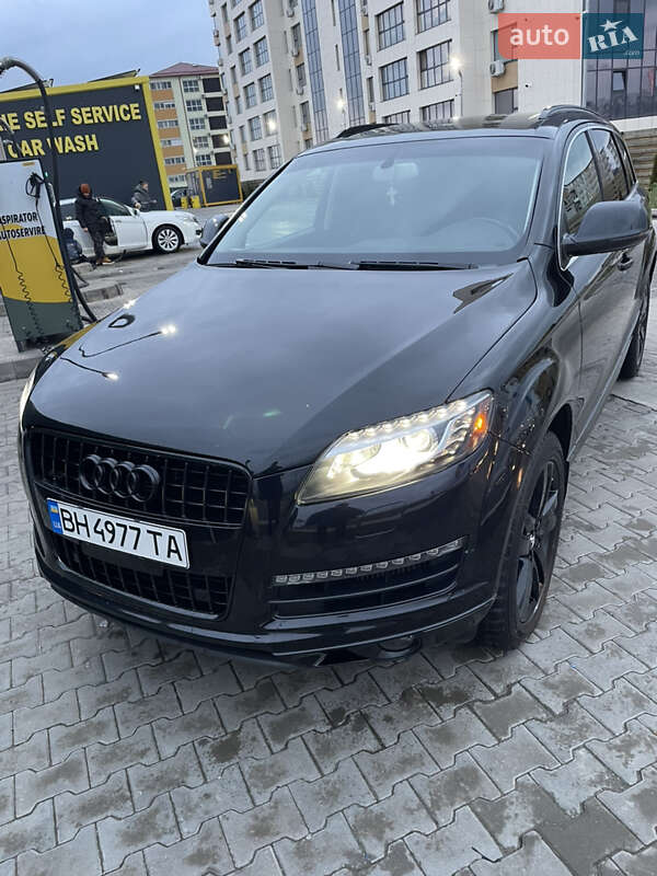 Внедорожник / Кроссовер Audi Q7 2010 в Измаиле