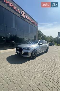 Внедорожник / Кроссовер Audi Q7 2020 в 