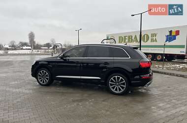 Позашляховик / Кросовер Audi Q7 2016 в Калуші