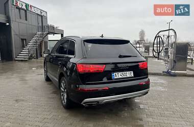 Позашляховик / Кросовер Audi Q7 2016 в Калуші