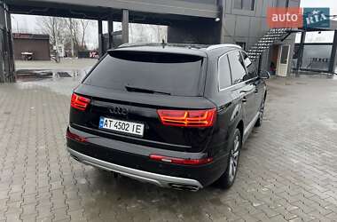 Позашляховик / Кросовер Audi Q7 2016 в Калуші