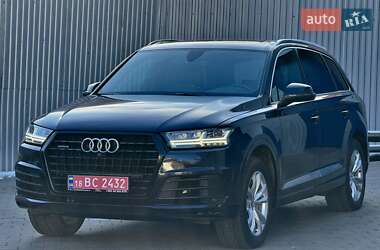 Позашляховик / Кросовер Audi Q7 2017 в Рівному