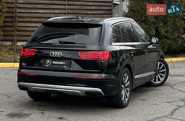 Позашляховик / Кросовер Audi Q7 2018 в Києві