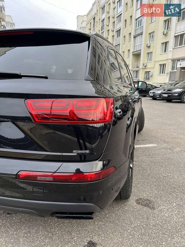 Внедорожник / Кроссовер Audi Q7 2019 в Одессе