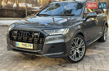 Позашляховик / Кросовер Audi Q7 2020 в Києві