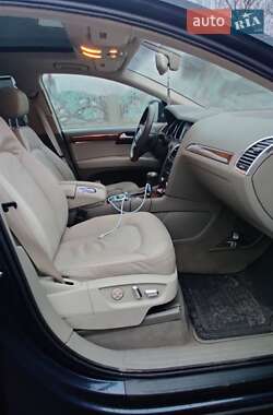 Внедорожник / Кроссовер Audi Q7 2014 в 