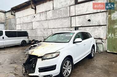 Позашляховик / Кросовер Audi Q7 2013 в Києві