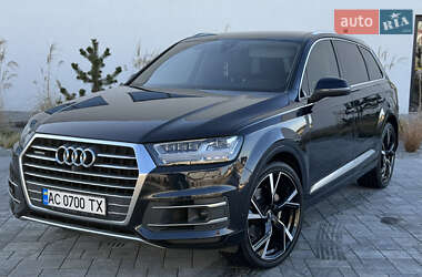 Позашляховик / Кросовер Audi Q7 2016 в Києві