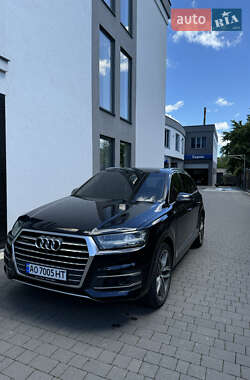Внедорожник / Кроссовер Audi Q7 2015 в Тячеве