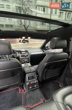 Внедорожник / Кроссовер Audi Q7 2014 в 