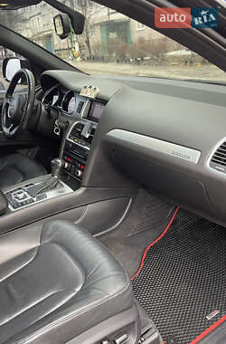 Внедорожник / Кроссовер Audi Q7 2014 в 