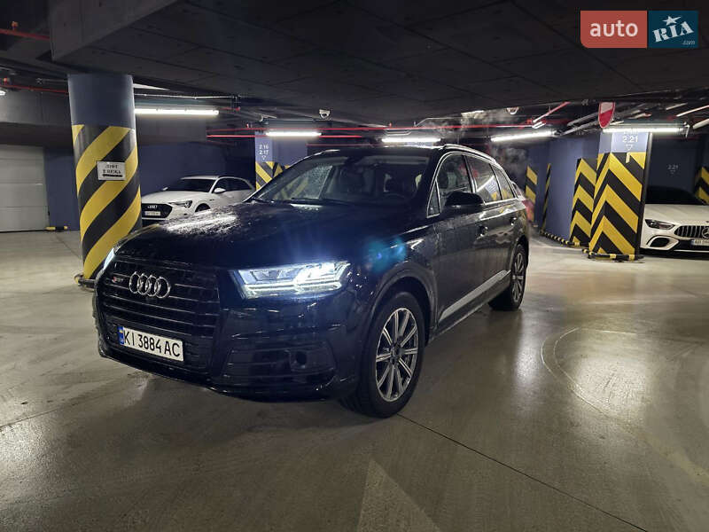 Позашляховик / Кросовер Audi Q7 2018 в Києві