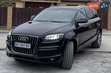 Позашляховик / Кросовер Audi Q7 2013 в Рівному