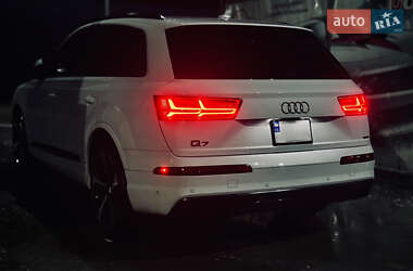 Позашляховик / Кросовер Audi Q7 2019 в Львові