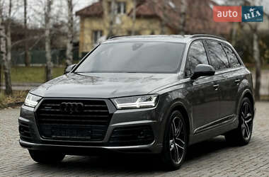 Внедорожник / Кроссовер Audi Q7 2017 в Виноградове