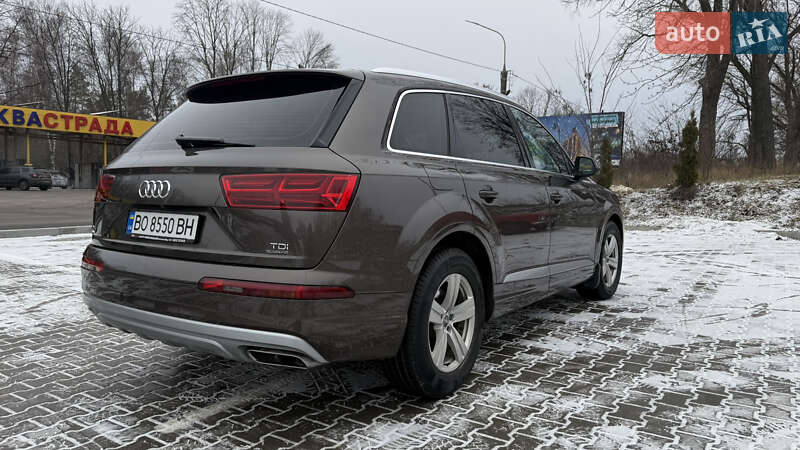 Позашляховик / Кросовер Audi Q7 2016 в Тернополі