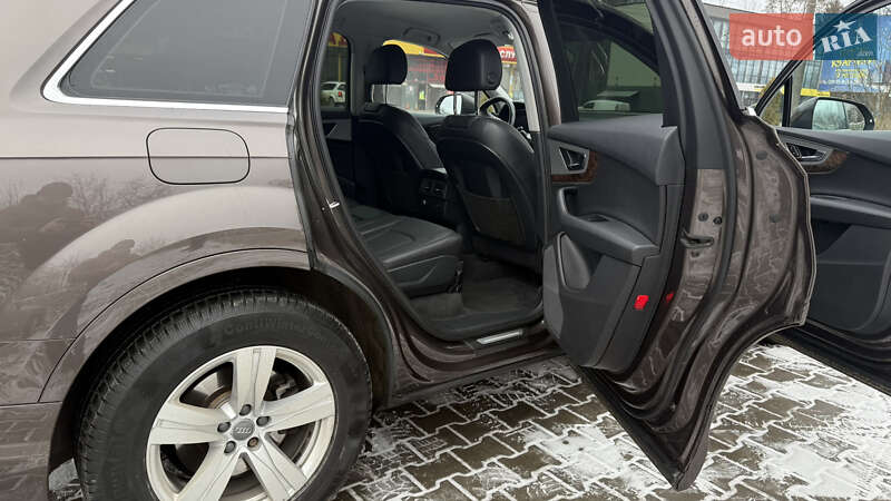 Позашляховик / Кросовер Audi Q7 2016 в Тернополі