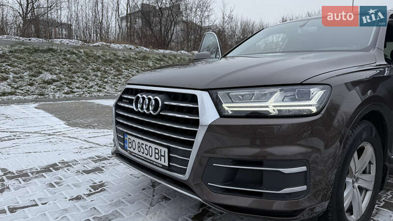 Позашляховик / Кросовер Audi Q7 2016 в Тернополі