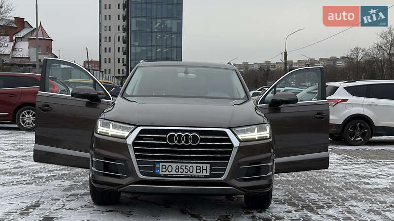 Позашляховик / Кросовер Audi Q7 2016 в Тернополі